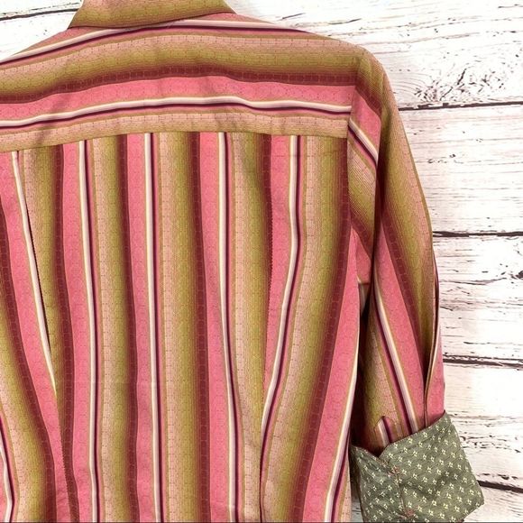 NWOT Robert Graham GORGEOUS Blouse Size XS! - Picture 9 of 16